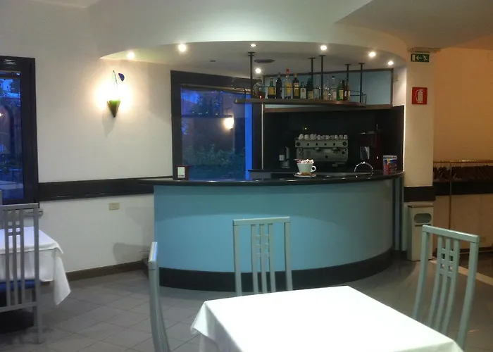Hotell Riviera 3 Stelle Con Piscina Estiva Gratuita E Garage A Pagamento 3*
