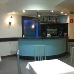 Hotel Riviera 3 Stelle Con Piscina Estiva Gratuita E Garage A Pagamento 3*