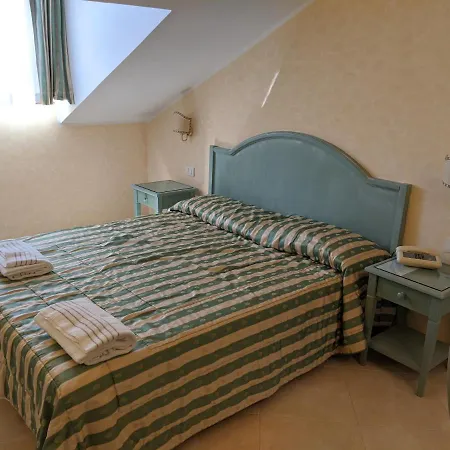 酒店 Riviera 3 Stelle Con Piscina Estiva Gratuita E Garage A Pagamento 3*