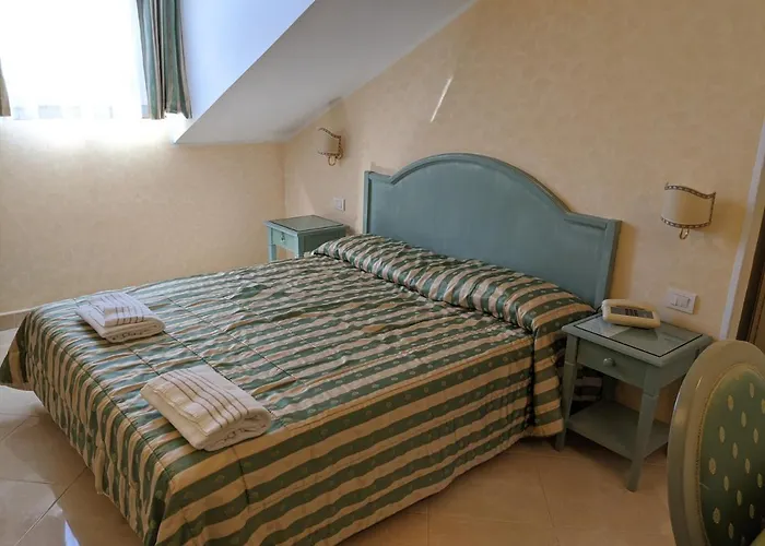 فندق Riviera 3 Stelle Con Piscina Estiva Gratuita E Garage A Pagamento 3*