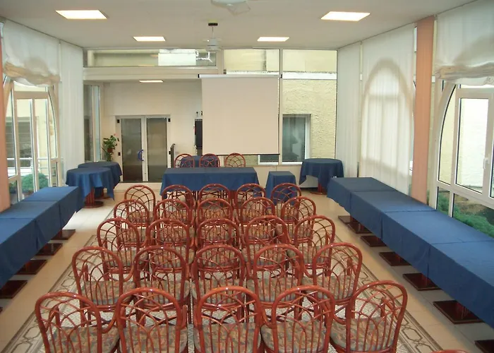 فندق Riviera 3 Stelle Con Piscina Estiva Gratuita E Garage A Pagamento 3*