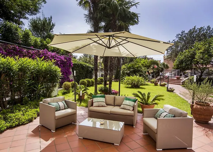 فندق Riviera 3 Stelle Con Piscina Estiva Gratuita E Garage A Pagamento 3*
